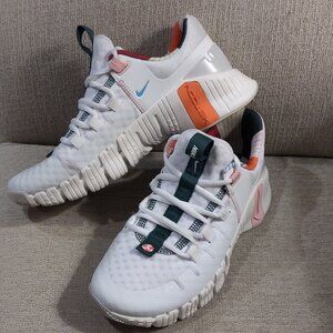 Nike WMNS Free Metcon 5 All Petals United Limited Edition Trainers Women's US 7